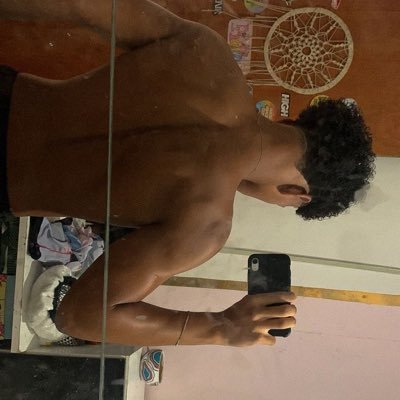 moisesaugu1's profile picture. 