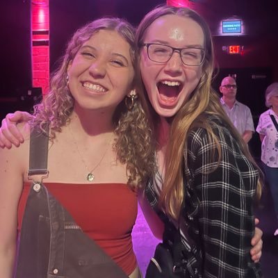 tehelexytehe's profile picture. 🪩🎀🌹🧸👻🍓🎵🎸🐦‍⬛🌼
