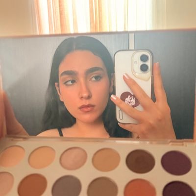 younghazall's profile picture. ای بابا بازم دیر رسیدم؟