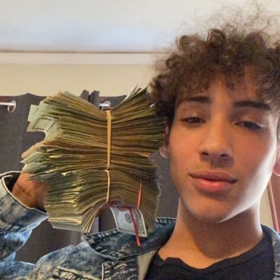 SuperThrowed4L0's profile picture. 