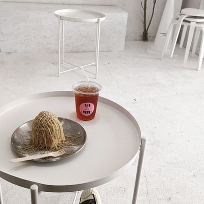 clairpomq's profile picture. 静かな水面に想いを浮かべて🍎💧
私は旅行が好きで、北アメリカのほとんどの国を訪れました😉