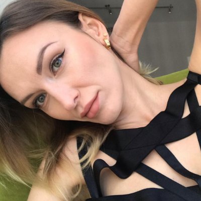 I immigrated from Ukraine to the United States to live and work. I now live in Cincinnati and run a small clothing and bridal design company. 🚀👚.