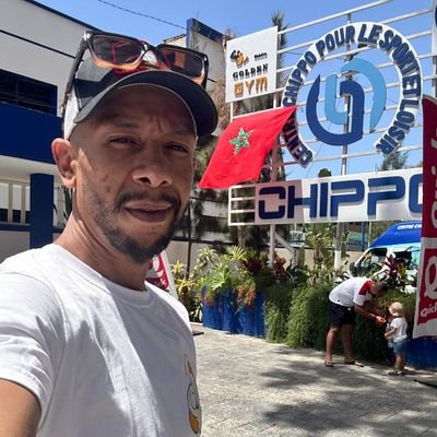 Zackelmaks's profile picture. ◾ licencié droit privé marocain
◾ études 2 ans de comptabilité générale 
◾ diplôme de coiffeur hommes
◾emploi : service transport délivré marchandise