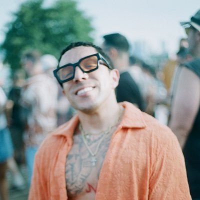 Josweezy1's profile picture. just tweeting my world 🌎 😊