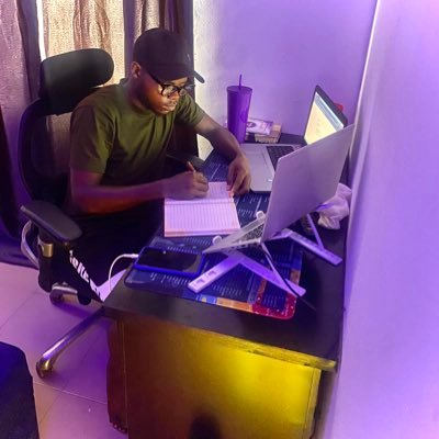 UI/UX Designer | Mobile & Web Design | Building user-first experiences | Let’s create. DM https://t.co/CFvd2nWr6M