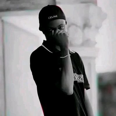 I Am ME | FUOYEITES🖊️ | Communicator🎙️📖 | A proper @chelseafc fan 💙 | WIZKID FC ❤️🦅