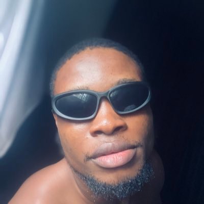 AhmChijioke's profile picture. God First 💜🙌