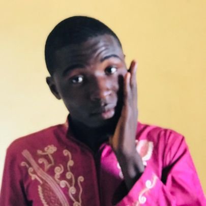 khaalely's profile picture. attention everybody