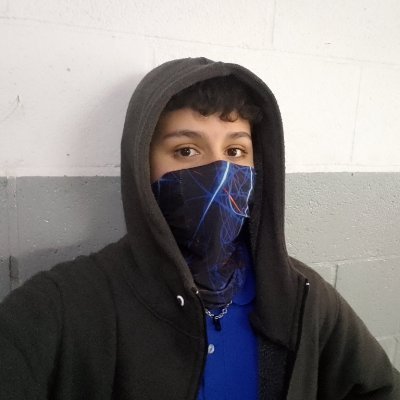 Adolecente (demasiado puberto) que busca algo de diversión y estabilidad en esta red social.
JoaKo
14 años
3er año secundario técnico
Candado: @JoaKoCandado