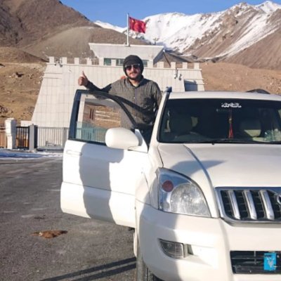 TwitchAbbas's profile picture. Helping streamers & gamers stand out | 🎨 Visuals that speak louder than words | 📩 #StreamSetup #GamerLook #StreamingVibes #NextLevelVisuals