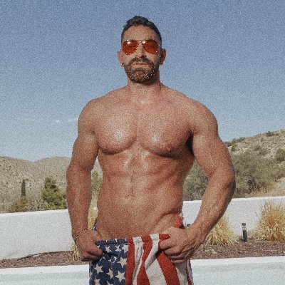 📹 Let’s shoot | San Diego, CA 📍 |👇 Co-creator of @MyCookieJar_ 🍪
