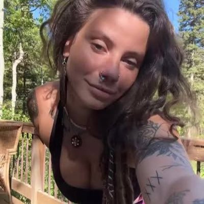 MadisonSpire's profile picture. Follow me and get a free naughty 👿pics❤️Dm for your private content at affordable price😘🥰😍ur slut fun at fuck😘❤️