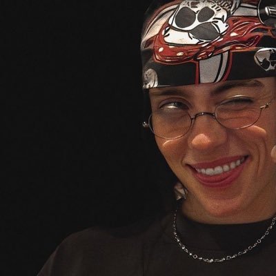 dontmindronny's profile picture. writing my thoughts bc why not