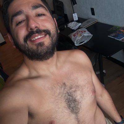 Sexy but wounded, cabron!! XXI👨🏻⚕️ 📸✈️🎧🎬🎮🏊🏻♂️🚴🏻♂️