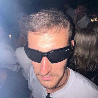 _Ale_Trez_'s profile picture. Juventus supporter⚫⚪. Die hard Seth Rollins fan. Formula 1 enjoyer🏎️.