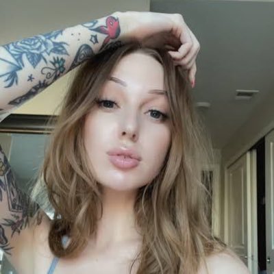 lovelysharon378's profile picture. 