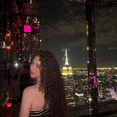 emilyjasmineast's profile picture. “how can a person know everything at eighteen..” ✩₊˚.⋆☾⋆⁺₊✧