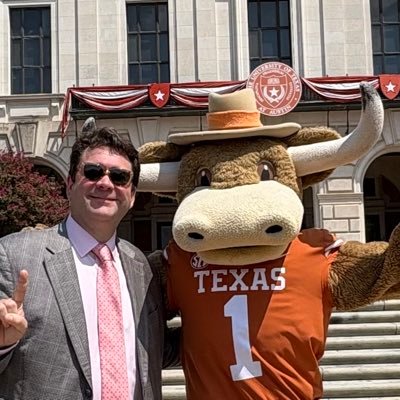 Senior Vice Provost and Director @UTLibraries
#libraries #archives #OER #openaccess #digitalhumanities #onlinelearning | @mcdonald@fosstodon.org