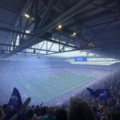 tom_m78's profile picture. @everton