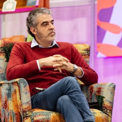 Parido para la vida contemplativa, pero no se pudo. Periodista de @NoticiasCaracol y @elespectador. Escríbame a jdlaverde@caracoltv.com.co