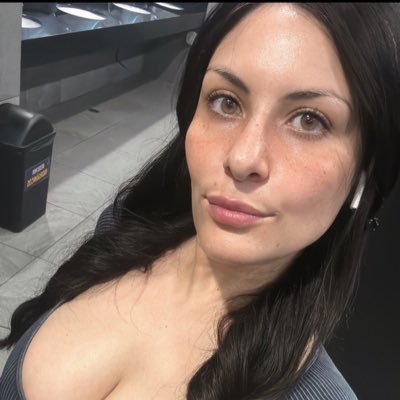 I’m abdl mommy who is looking for abdl baby to take good care of and mommy sell diapers 🍼🍼🍼🍼🍼🍼🍼