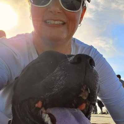 Twitter is fun again?? dunno but i'm back, thx Newsom for trolling the troll. Ally 🏳️🌈 & bully breed defender💪#Always𝑳𝐀. wannabe runner & sober curious