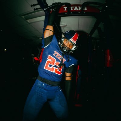 C/O 2026|4.6 GPA|6’0”| 225lbs|DE/LB|4.7 40 yrd|Tampa Bay Tech High school| contact: 813-304-5728|Email: https://t.co/iaRtX24cvo