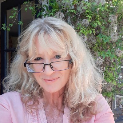 CarMasutra's profile picture. Award Winning Creative  -  Writer - Illustrator - Haute Couturier - Wild flower - Free spirit & woman of faith