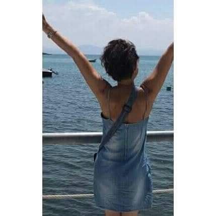 ArzuYav40288514's profile picture. “Maske takmış bir oyuncu olmak için yaratılmadığımı anlayınca, zeki bir seyirci olmaya karar verdim.”