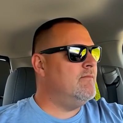 Jasonbarnes25's profile picture. 