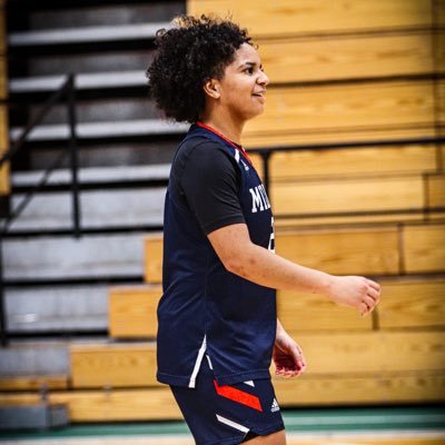 Milton Academy 2028 Point-Guard @MiltonAcademygb || 🏀 AAU: MCW Starz @MCWSTARZ || Student-Athlete ⭐️ || 🇧🇧 🇵🇷 🇪🇨