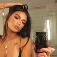 D (@xnymodel) 's Twitter Profile