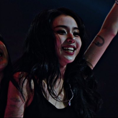 ravenvslife's profile picture. the new witch - the same bitch   •   she / her   •   pl / se /eng