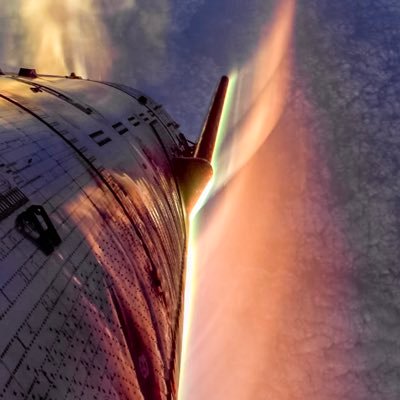 SpaceX fanatic tracking Starship launches, Falcon recoveries, and Mars dreams 🚀