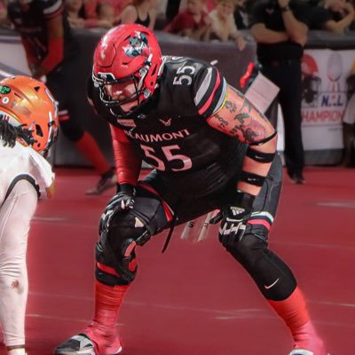 @NSUWOLVES_FB alumni 🐺 @RenegadesFB 6’5 310lb OL NFL Prospect