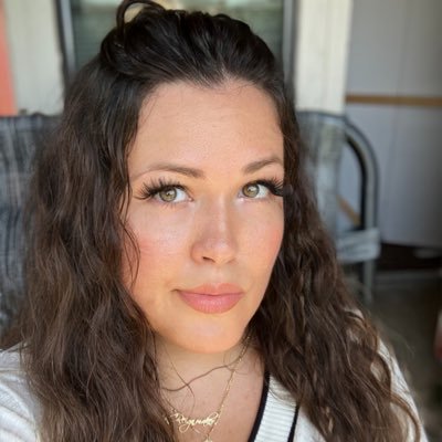 Vegan Reignmaker Email Marketing & Creatives Design.
Renaissance Mom, Humanist.
Mission: Reforested, Voluntarily Vegan 🌎of 💗, ahimsa & alleviated suffering