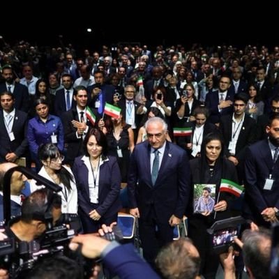 parsinmusic7's profile picture. جاوید شاه 
تابع قوانین شاهنشاهی