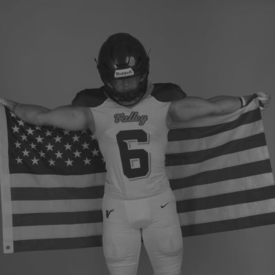 | LVHS '26 | 6'0 200 lbs | #25/#6 Nickel OLB/MLB | School all time Bench Record | Sponsored by Dime | 4 Offers |
