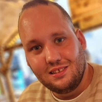 Welshladjordan's profile picture. Hey 👋 I’m Jordan 30 from South Wales 
Engaged to an amazing guy called James