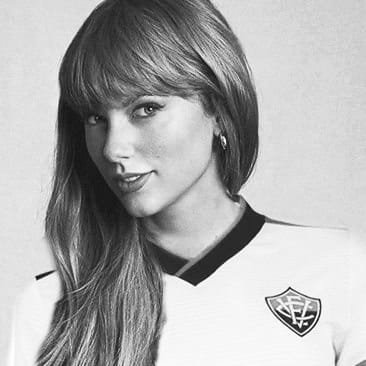 Um (in)feliz torcedor do Esporte Clube Vitória, Los Angeles Lakers e Fútbol Club Barcelona, Messizete, Neymarzete, apaixonado por Avril Lavigne e Lady Gaga.