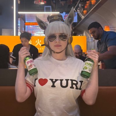 KonaAway's profile picture. hi, just your local shithead, nice to meet ya i like and retweet memes from multiple different accounts so i suppose this can be your one stop shop lmao