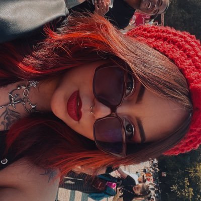 dançarina social media ceo aurora coletivo digital gotica emo technolover e qualquer coisa mais | ♉️