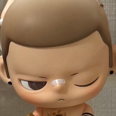 whoamim55's profile picture. 《Own Your Truth》POP垢 推しはkubo labubu crybaby✌🏻 #popmart のディテール、マーケティングが好き