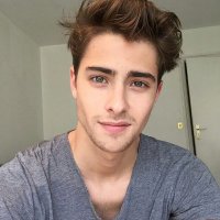Vaughn Wade (@vaugcsade) 's Twitter Profile