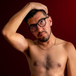El vato chill de lentes 👓 con una 🍆 que no cabe en la foto 💦 Morbo real 🔞 y sin censura en OF + TG gratuito y VIP👇🏼