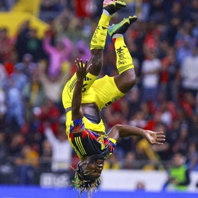 ManoloCar09's profile picture. Internacionalista. Soy como el "Fox Mulder" de las Relaciones Internacionales.