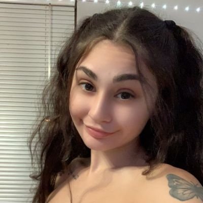 Your petite cum slut 💦🍼 I Selling content l Sexting l Ask for menu l i Verify I DMs always open! 💋