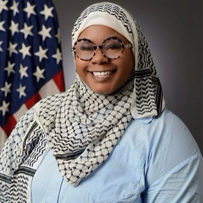 | 1920🕊| 1869 alumna | 1881 PhD candidate | tryna enact social change via this bird app | وَأْمُرْ بِالْعُرْفِ وَاَعْرِضْ عَنِ | views stated are my own