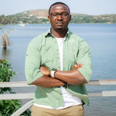 Umurundi| Father of one| Lake Tanganyika Program Manager at @nature_Africa .| I dream in Kirundi and write in French and/or English| Posts and views are my own.