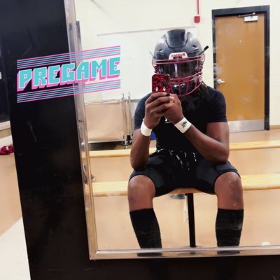 6’3 190 • 2028 ATH (DE & WR) • 5.2 40 • GPA 3.3• lewlew1013@icloud.com 2627484847 @CoachSMorris